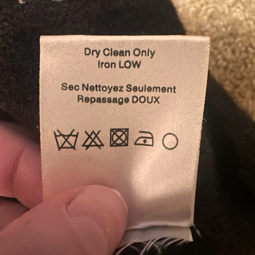 Smartwool Brown V-Neck Sweater with Striped Sleeves youth large - Picture 5 of 6